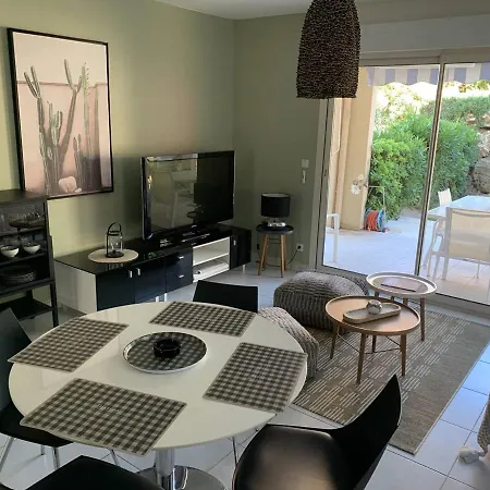 Grand T3 Aux Issambres Avec Jardin, Proche Et Commerces - Fr-1-768-48 Les Issambres